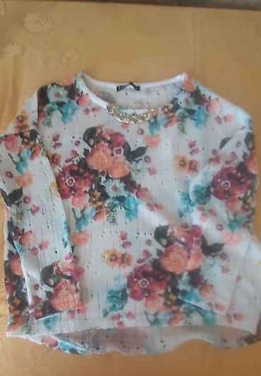 Digər qadın geyimləri: Bir neçə müxtəlif dizaynlı qadın köynəkləri təqdim olunur. Birincisi — 5