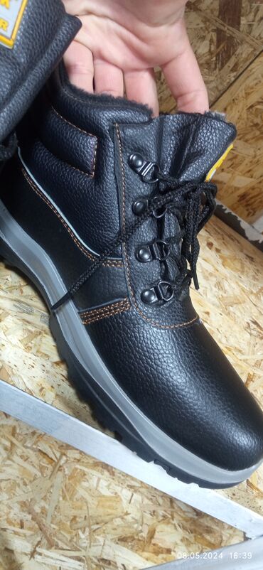 обувь мужская зимняя: Мужские рабочие зимние ботинки из ЭКО кожи . Качество 👍👍👍😎😎😎
