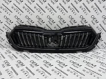 stalak za reflektor: MASKA OCTAVIA A8 BLACK EDITION ZA ŠKODA OCTAVIA | Maska za model — 1