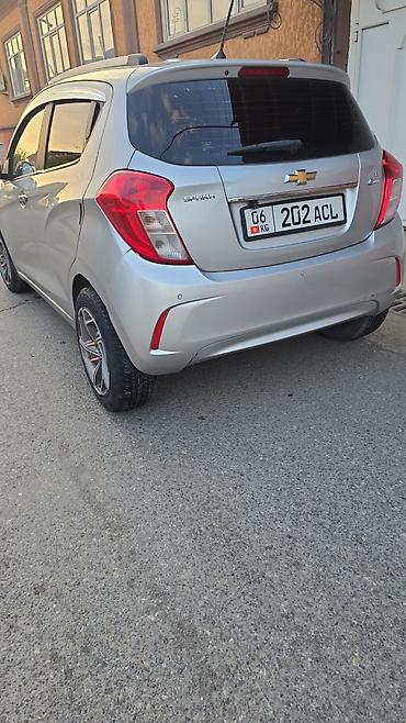 аренда hyundai porter ош: Chevrolet Spark: 2017 г., 1.1 л, Автомат, Бензин, Седан — 5