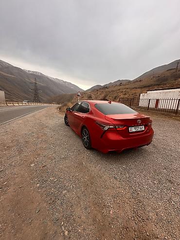 Toyota: Toyota Camry: 2021 г., 2.5 л, Автомат, Бензин, Седан — 2