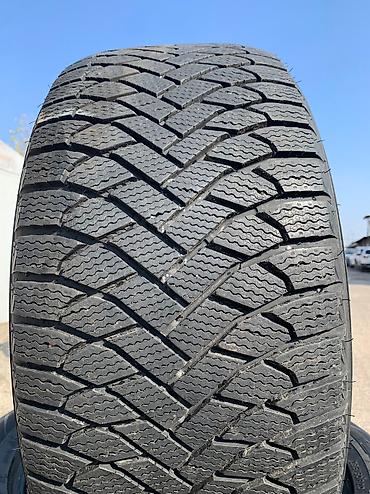 Шины: Шины 285 / 50 / R 20, Зима, Новый, Комплект, Внедорожные (АТ/МТ), Китай, Maxxis — 4