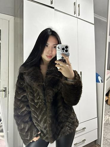 Шубы: Шуба, Короткая модель, С капюшоном, S, M, L — 7