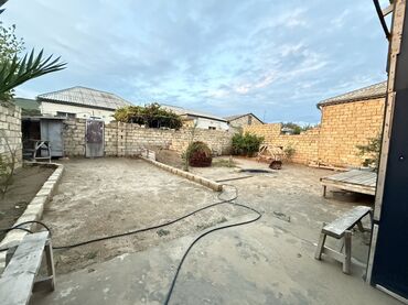 Həyət evləri və villaların satışı: 3 otaqlı, 100 kv. m, Orta təmir — 2