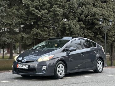 Toyota: Toyota Prius: 2011 г., 1.8 л, Вариатор, Гибрид, Хэтчбэк