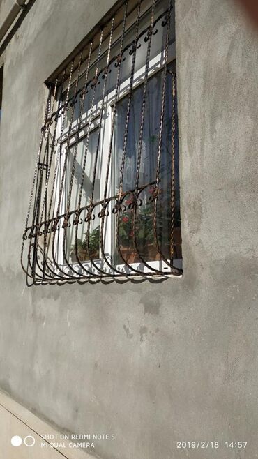 Barmaqlıqlar: Resotka 1-kv 35 azn Məhəccər 1-metr 50 azn Quraşdırılma Pulsuzdur — 20