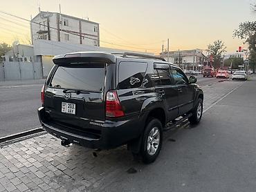 вмятина: Toyota 4Runner: 2006 г., 4 л, Автомат, Бензин, Внедорожник — 5