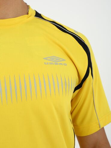 Футболки: Футболка UMBRO AS045 Материал: Climacool Цена 1200 с. размеры от — 20