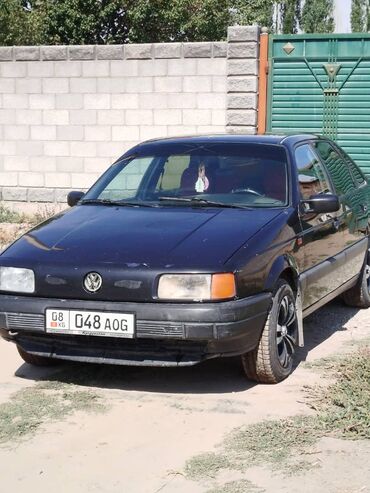 авто из дубая в бишкек: Volkswagen Passat: 1993 г., 1.8 л, Механика, Бензин, Седан