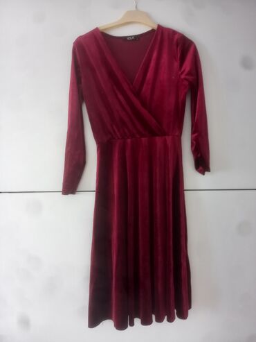 crna svečana haljina: M (EU 38), bоја - Ljubičasta, Drugi stil, Dugih rukava
