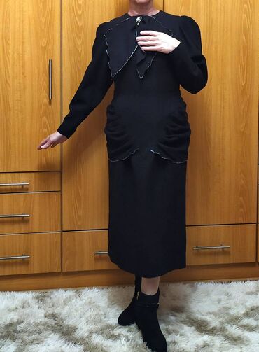 Κοστούμια: Αυτό το φόρεμα είναι μέγεθος S. Είναι φτιαγμένο σε vintage στυλ. Είναι — 10