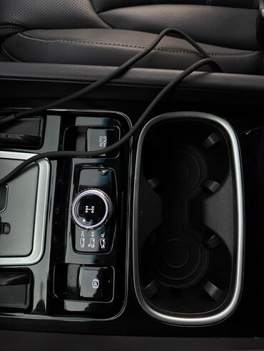 Другие автомобили: Внедорожник (5 дверей), цвет серый металлик. Основные особенности: - — 21