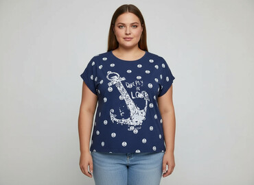 t shirty nike 152: Women`s T-shirt, size 4XL