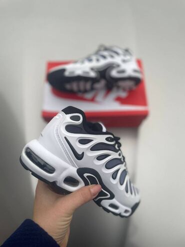 Patike: Patike, veličina - 46 — 10