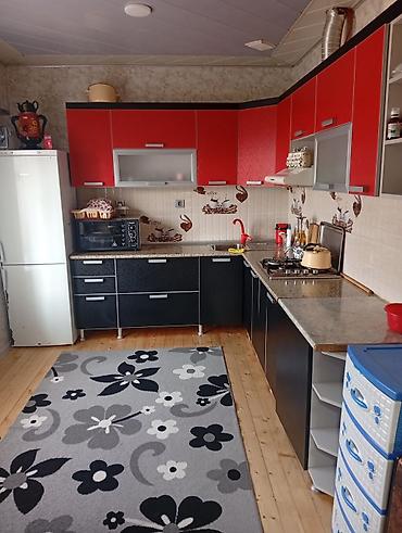 Günlük kirayə evlər: 100 kv. m, 3 otaqlı — 13