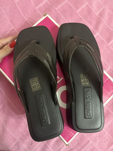 grubin zenske papuce: Flip-flops, 39