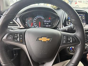 Другие детали салона: Chevrolet (интерьер, мультимедиа и оснащение) - Руль с кожаной — 5