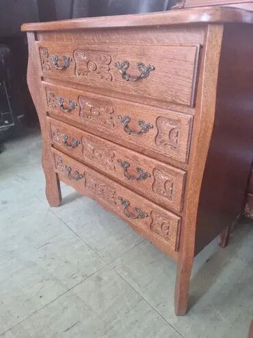 Stilske komode: Komoda u odlicnom stanju. Visina 65cm Sirina65cm Dubina 35cm na lalafo.rs — 1 Stilske komode: Komoda u odlicnom stanju. Visina 65cm Sirina65cm Dubina 35cm — 1