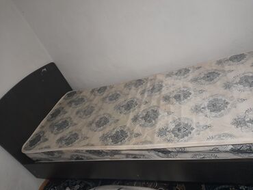 матрас надувной: Односпальная Кровать, Б/у