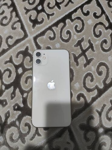 Apple iPhone: IPhone 11, Б/у, 128 ГБ, Белый, Чехол, Кабель, 82 %