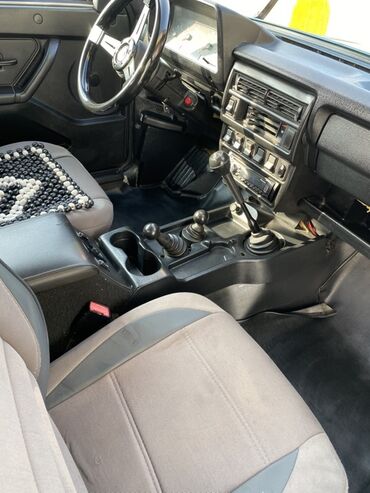 VAZ (LADA): Model: LADA 4x4 (Niva) 3 qapılı SUV Əsas xüsusiyyətlər: - Tam — 10