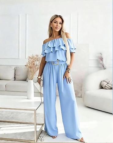 twilly hermes: Ženski elegantni kombinezon sa volanima na ramenima
2700 din
S M L — 4