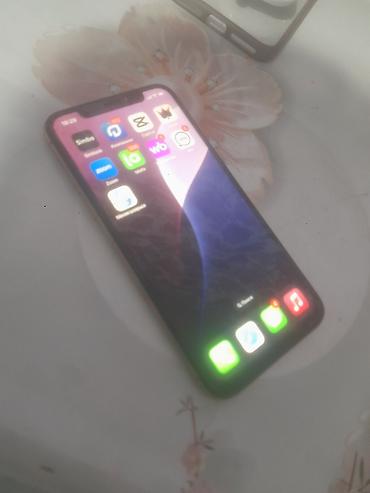 IPhone Xs, Б/у, 256 ГБ, Золотой, Чехол, 71 %