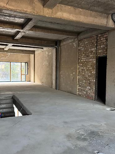 Продажа помещений свободного назначения: Продаётся просторное двухэтажное офисное помещение с собственным — 3