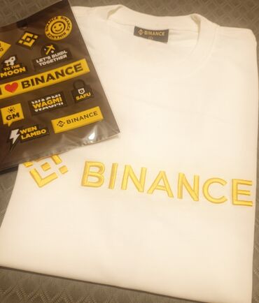 сток одежда: Binance мерч (подарок) Футболка от биржи Бинанс. Новая, размер L