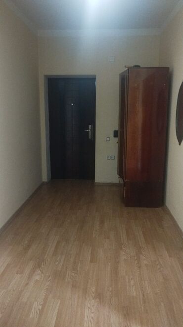 Uzunmüddətli kirayə mənzillər: Kirayə verilir: mebel və məişət texnikası ilə təchiz olunmuş 2 otaqlı — 6