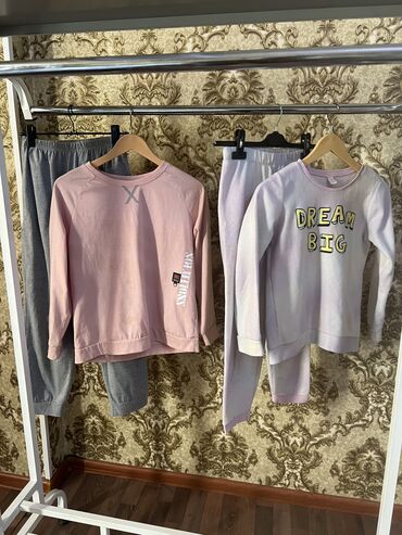 Комплекты одежды: Комплект, Б/у — 11