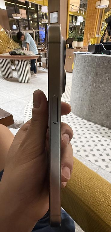 ipone 4: IPhone 15 Pro, Б/у, 256 ГБ, Natural Titanium, Зарядное устройство, 94 % — 5