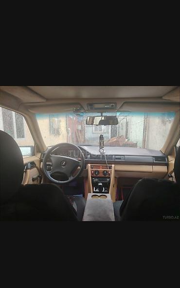 Mercedes-Benz: Mercedes‑Benz E230 (W124) sedan Salam Aleykum maşında heç bir problem — 7