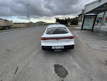 Changan: Changan UNI-V – ağ rəngli, liftback kuzovlu, idman xarakterli sedan — 8