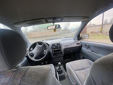 Транспорт: Toyota Picnic: 1997 г., 2 л, Механика, Бензин, Минивэн — 7