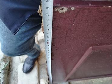 Giriş qapıları: Metal qapı dəsti – ölçüləri göstərilib - Qapı qanadının hündürlüyü — 3