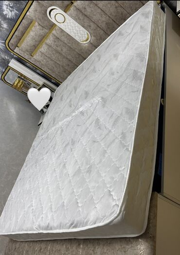 Ev üçün digər mebel: İşlənmiş, Sadə matras, İki nəfərlik