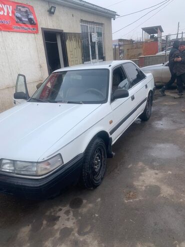 Mazda: Mazda 626: 1989 г., 2 л, Механика, Бензин, Седан