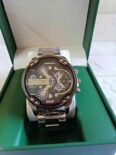 Ručni satovi: Cena:2900din (Samo sat) 
3300din (Sat sa kutijom) — 15