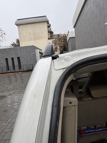 Toyota: Toyota Land Cruiser Prado: 4 l | 2006 il — 19