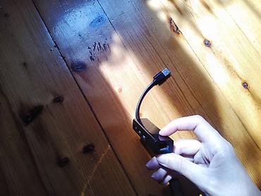 modem internet: USB Hublar (biri ancaq çoxlu USB üçün, digəri isə həm USB həm də — 4