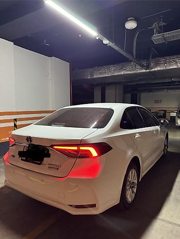 changan cs35 plus: Toyota Corolla: 2021 г., 1.8 л, Гибрид, Седан — 5
