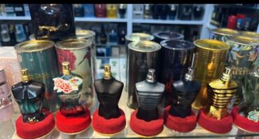 sesir za plazu muski: Perfumes