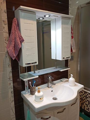 Mənzil kirayələyirəm: ​Продаётся 3-комнатная квартира с мебелью и техникой Квартира площадью — 18