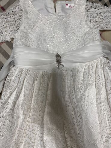 платье 5 6 лет: Детское платье, цвет - Белый, Новый