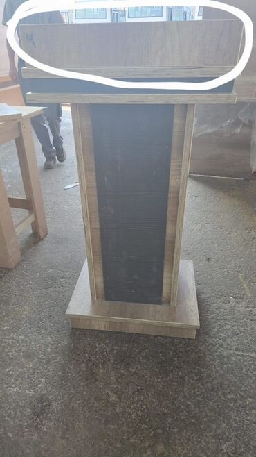 Sifarişlə ofis dəst mebeli: Mebel istehsalı və quraşdırma xidməti - Ofis masaları: İki rəngli — 126