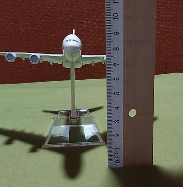 elmin: Təyyarə France A380 model təyyarə maket. Metro stansiyalarının — 9