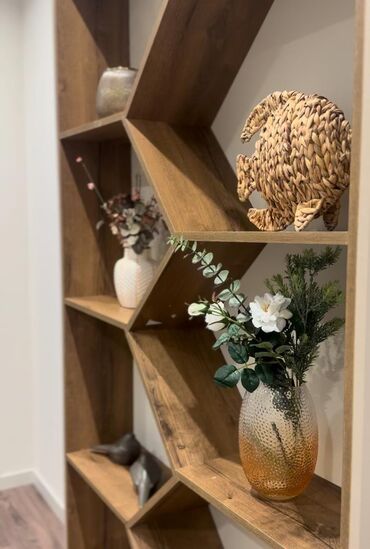 Həyət evləri və villaların satışı: 6 otaqlı, 300 kv. m — 12