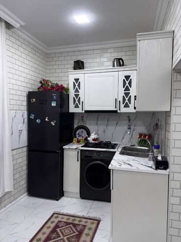 Həyət evləri və villaların satışı: Şüvəlan qəs. 3 otaqlı, 100 kv. m, Yeni təmirli — 4