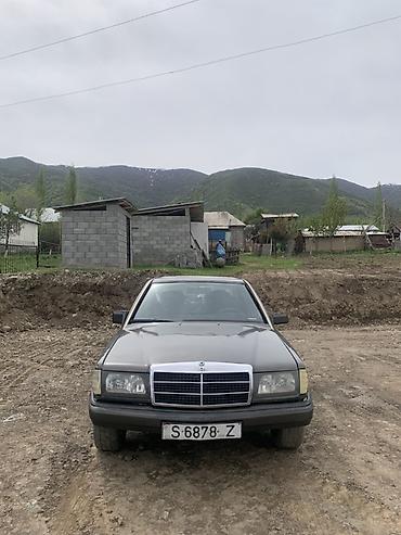 infinity fx35: Mercedes-Benz 190: 1986 г., 2 л, Механика, Бензин, Седан — 4